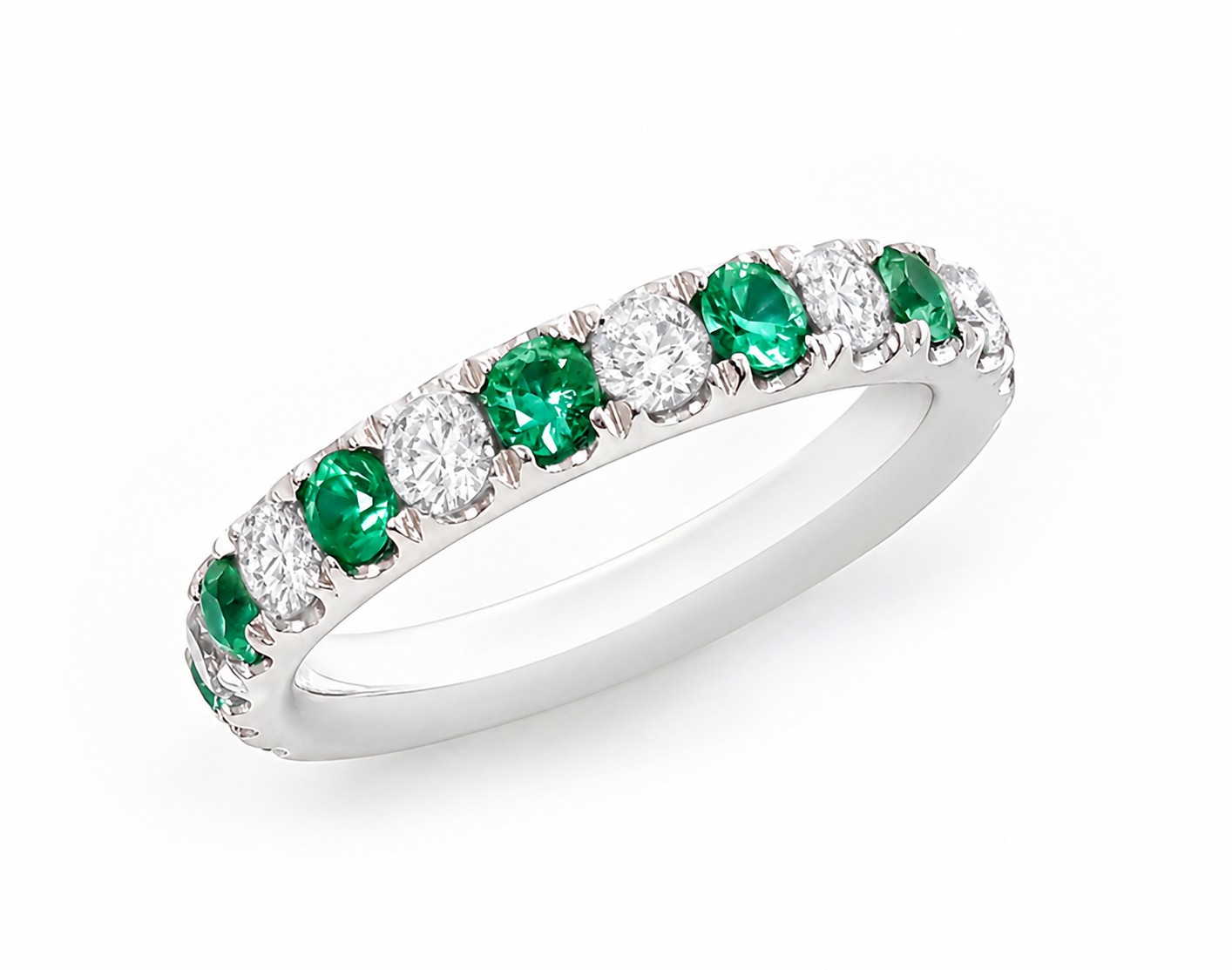 Alternating emerald and natural diamond band in 14K gold