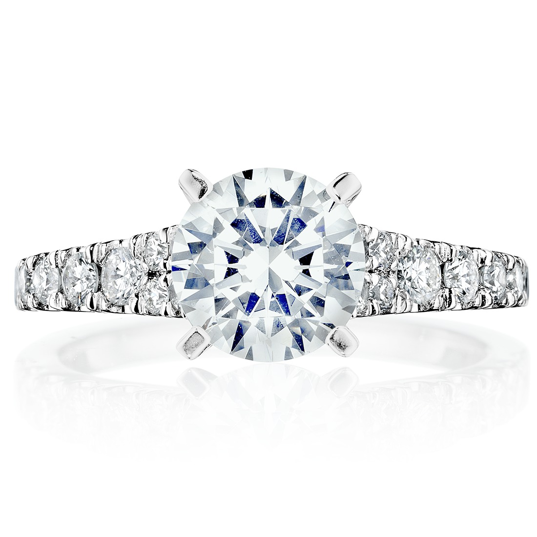 Round diamond graduated pavé ring, front view